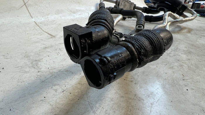 BMW F10 N55 AUTOMATIC TRANSMISSION COOLER LINES & THERMOSTAT 17227583183 / 17227583184 / 17227633778 / 17227604098 / 17227592723