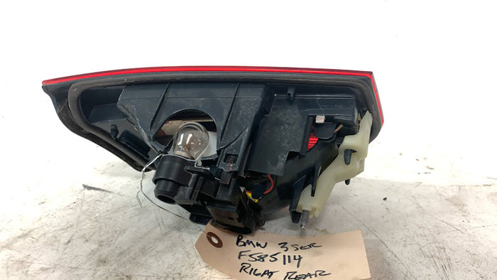 BMW F30 F31 3 Series/F80 M3 Pre-LCI Right/Passenger Side Inner Trunk Tail Light 7259916