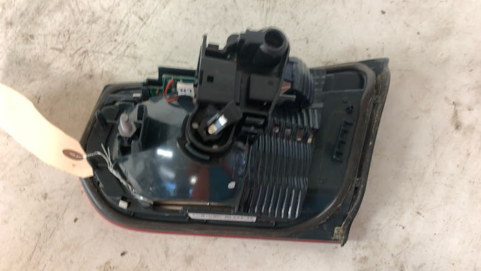 BMW F30 F31 3 Series/F80 M3 Pre-LCI Left/Driver Side Inner Trunk Tail Light 7259915 *DAMAGED*