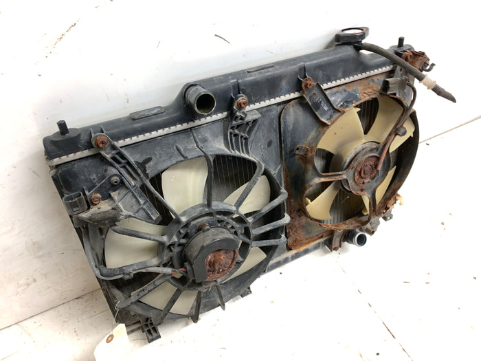 2004-2005 Honda EP3 Civic SiR Coolant Radiator & Fan 19010-PNF-003