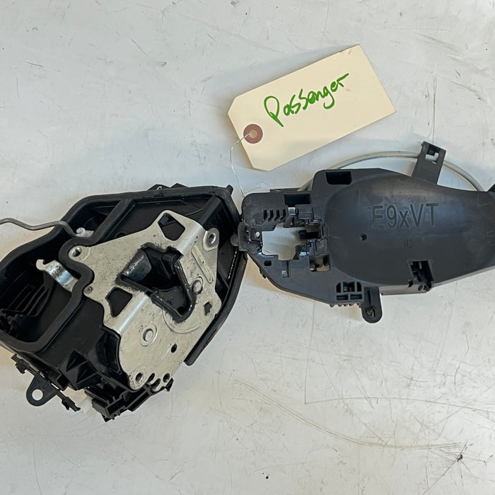 BMW E92 E93 Right/Passenger Side Door Lock Actuator & Handle Carrier 51217202146