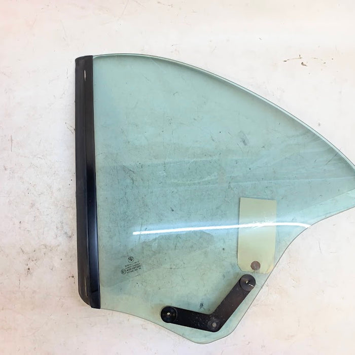 BMW E46 3 Series Convertible Left/Driver Side Rear Window 51368209423