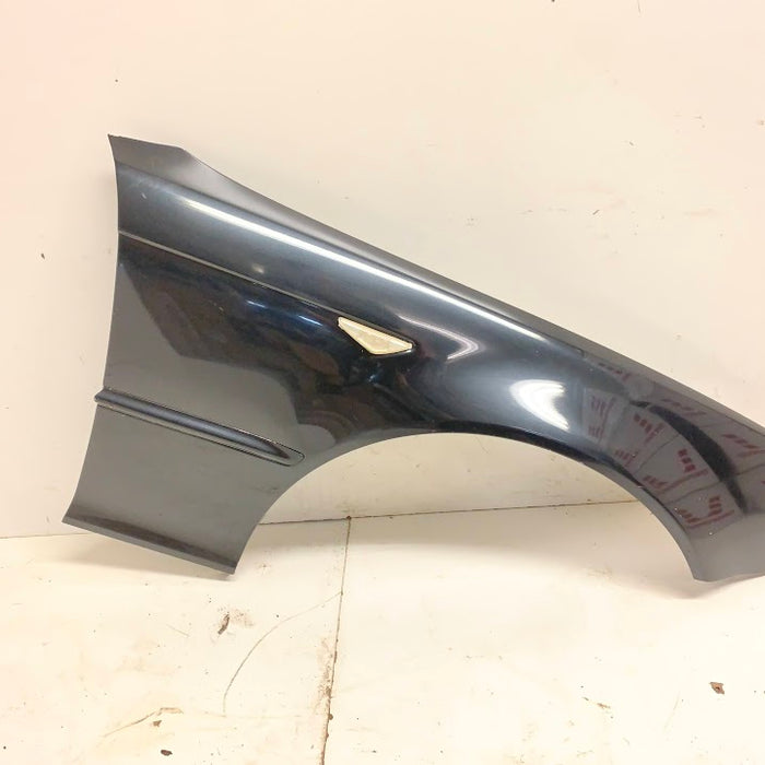 BMW E46 Facelift Coupe Convertible Fender Right Black Sapphire Metallic (475)