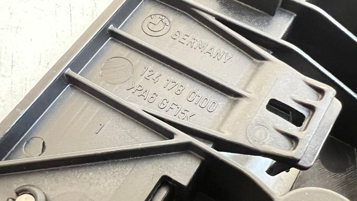 BMW F30 3 Series Right/Passenger Side Rear Folding Seat Release Handle & Latch 52207112064