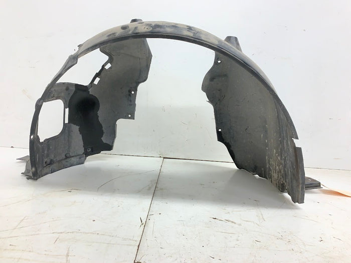 BMW E85/E86 Z4 Roadster/Coupe 3.0si Left Front Fender Liner 7012727 *DAMAGED*
