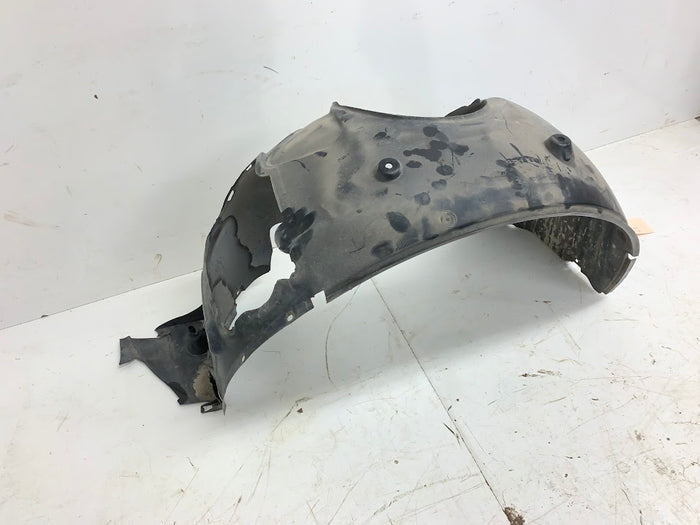 BMW E85/E86 Z4 Roadster/Coupe 3.0si Left Front Fender Liner 7012727 *DAMAGED*