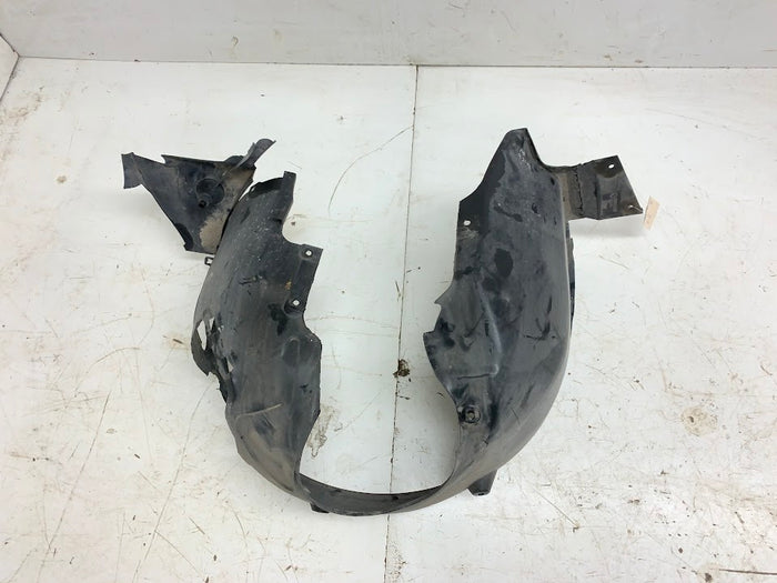 BMW E85/E86 Z4 Roadster/Coupe 3.0si Left Front Fender Liner 7012727 *DAMAGED*
