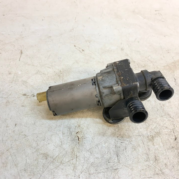 BMW E85/E86 Z4 M Roadster/M Coupe S54 Auxiliary Water Pump 8369806