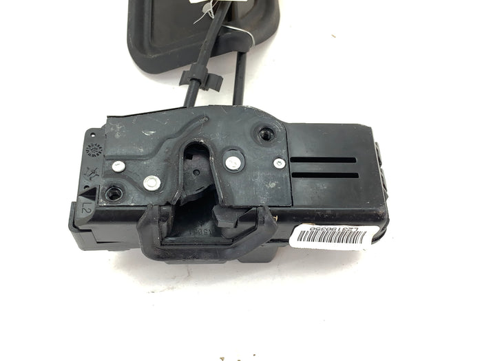 Chevrolet C7 Corvette Left/Driver Side Door Electronic & Manual Release Latch 23190350