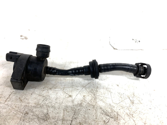 BMW E82 E88 135i N54 Fuel Tank Ventilation Valve/Hose 7552771