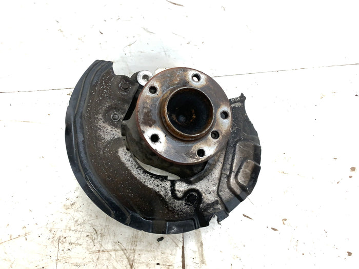 BMW E82 E88 135i 128i Driver/Left Side Front Knuckle/Hub/Spindle 6773209