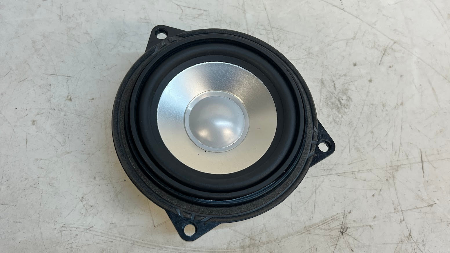 BMW E90 E91 3 Series Front/Rear Door Logic 7 Speaker 65139142512