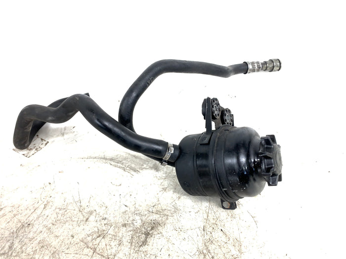 BMW E82 E88 135i 128i Power Steering Reservoir W/Lines 6768094