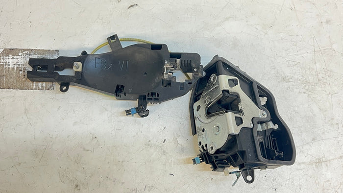 BMW E92 328xi 335xi M3 Left/Driver Side Door Lock Actuator & Handle Carrier 7229455