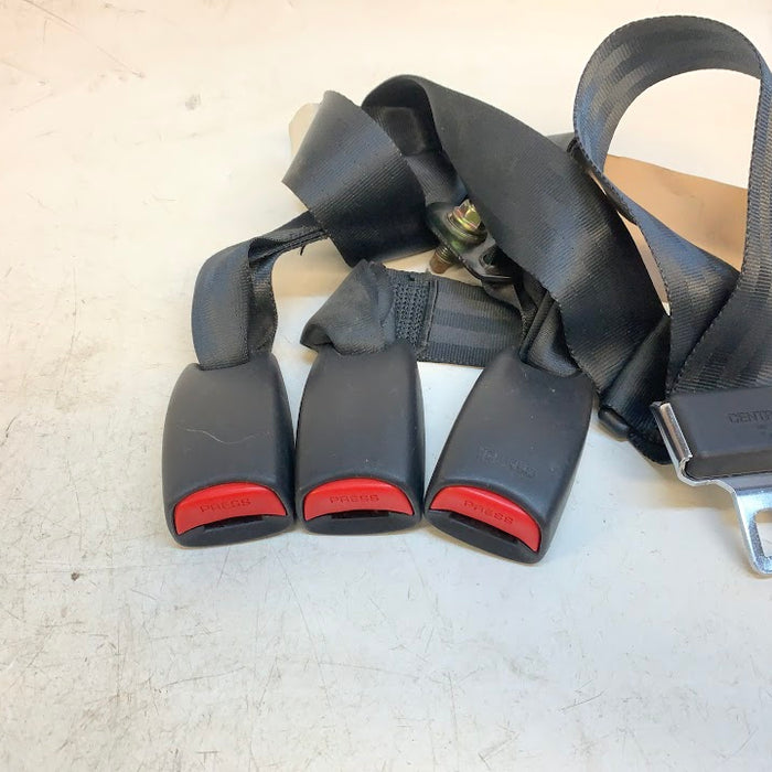 Nissan Stagea 260 RS C34 Rear Seat Belt Buckles B62R00007