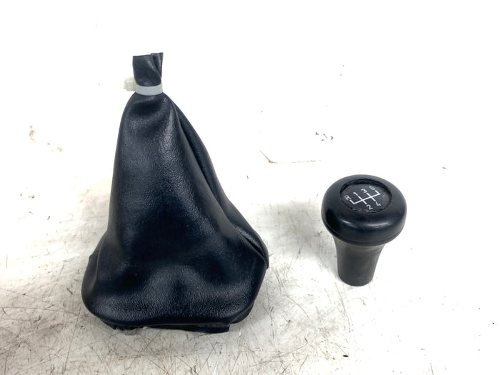 BMW E21 320i 323i 318i 5 Speed Manual Transmission Shift Knob & Shift Boot