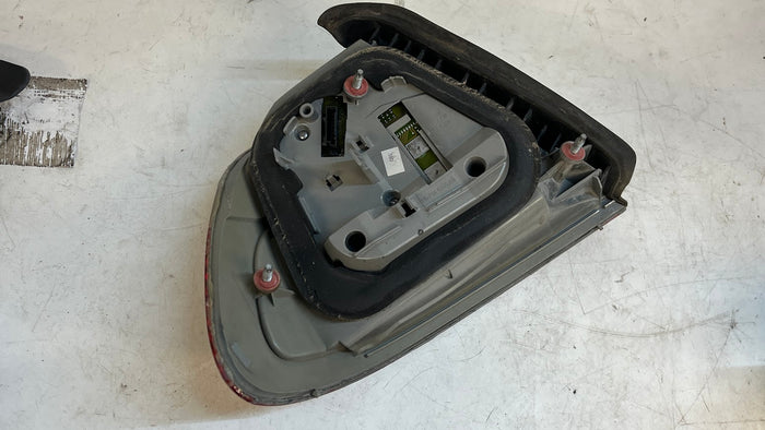 BMW E46 M3 330Ci 325Ci Coupe LCI Rear Clear LED Tail Light Right 6920700