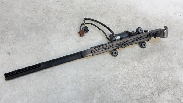 BMW E92 335i 328i Right/Passenger Side Seat Belt Handover 9165378