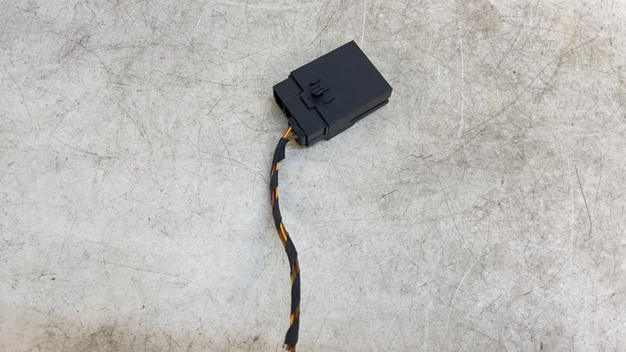 BMW E92 F32 Seat Belt Extender Control Module/LCPA Right 9167237