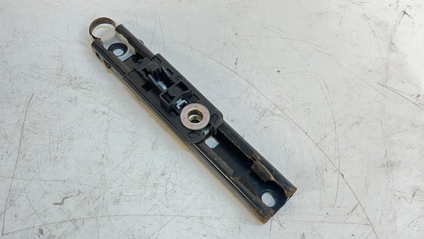 BMW E46 3 Series Coupe/Sedan/Wagon Left/Right Front Seatbelt Adjuster 8207957