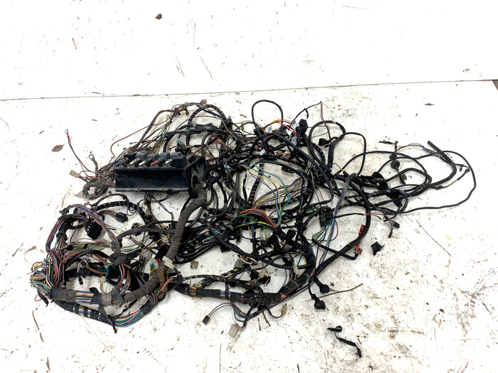 BMW E21 320i M10 Fuse Box Chassis Wiring Harness 61131369605 *DAMAGED*