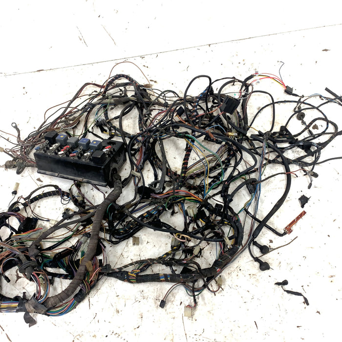 BMW E21 320i M10 Fuse Box Chassis Wiring Harness 61131369605 *DAMAGED*