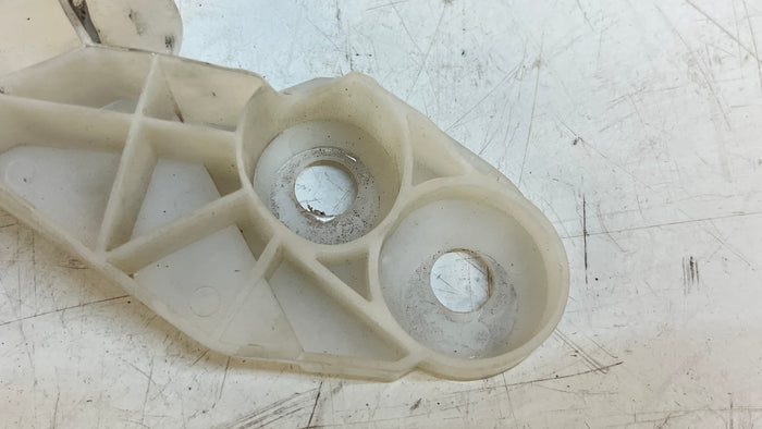 BMW E46 M3 Right/Passenger Side Front Bumper Bracket 8195296