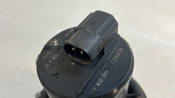 BMW E46 M3 S54 Engine Secondary Air Pump/SAP Assembly 7832045