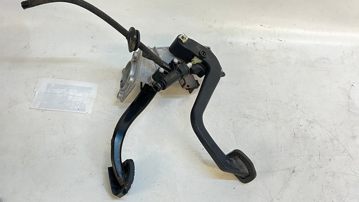 BMW E46 M3 Manual Transmission Clutch/Brake Pedal Assembly 1163870