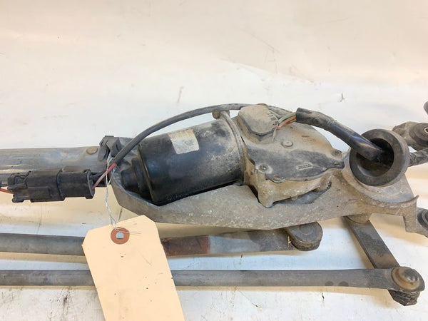 Nissan Stagea 260 RS C34 Wiper Linkage With Motor