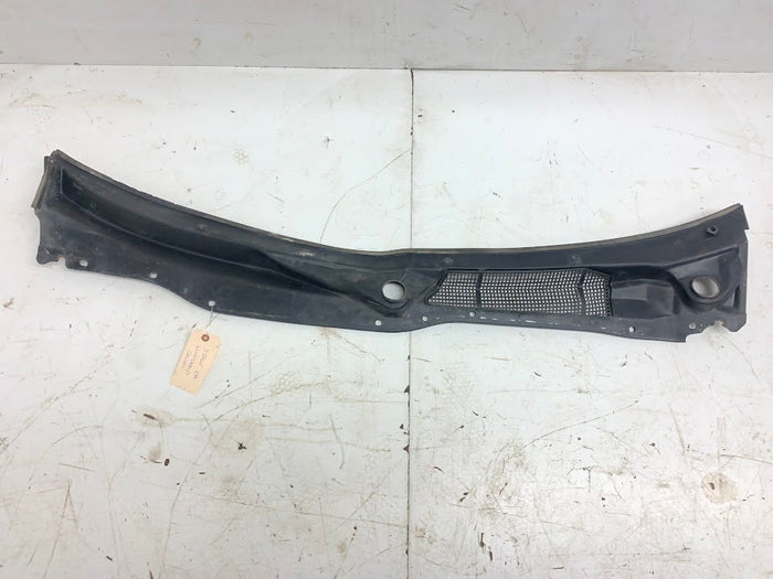 Nissan Stagea 260 RS C34 RB26DETT Windscreen Wiper Cowl