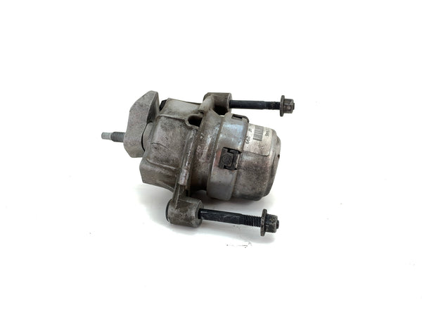 Chevrolet C7 Corvette Right/Passenger Side Manual Transmission Mount 23187446 *DAMAGED*