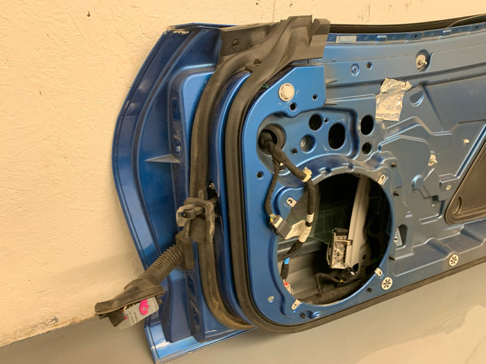 Chevrolet C7 Corvette Right/Passenger Side Door Laguna Blue Tintcoat (G7H) 23462076 *DAMAGED*