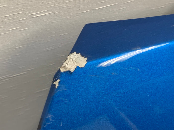 Chevrolet C7 Corvette Left/Driver Side Door Laguna Blue Tintcoat (G7H) 23462077 *DAMAGED*
