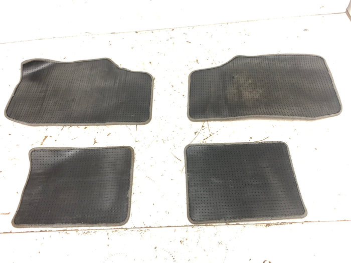 BMW E21 320i 323i 318i Carpet/Summer Floor Mat Set