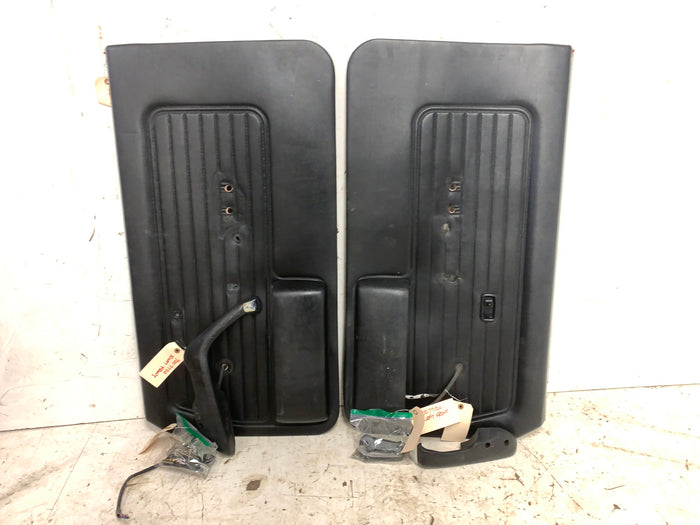 BMW E21 320i Front Door Panel Black Leather Set Left Right 51411886176