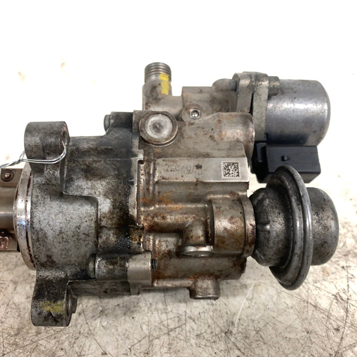 BMW E82 E88 135I High Pressure Fuel Pump 7594943