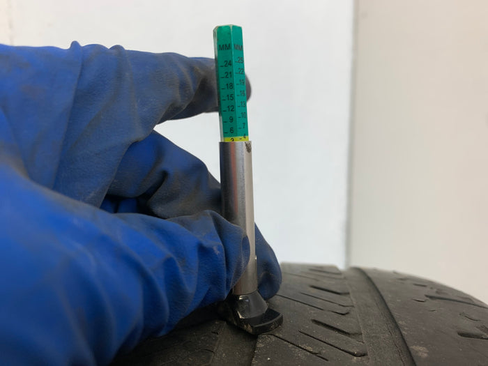 2015 Chevrolet Corvette C7 Front Aftermarket Wheels Pair 19 x 8.5