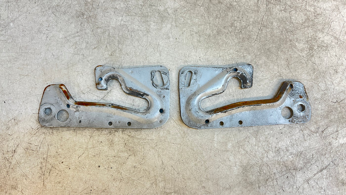 BMW E30 3 Series Left/Right Hood Guide/Notch Brackets Pair 51231884271