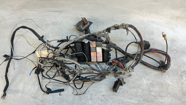 BMW E30 Front Left Chassis Wiring Harness Cut & Relay Fuse Box 61131370763