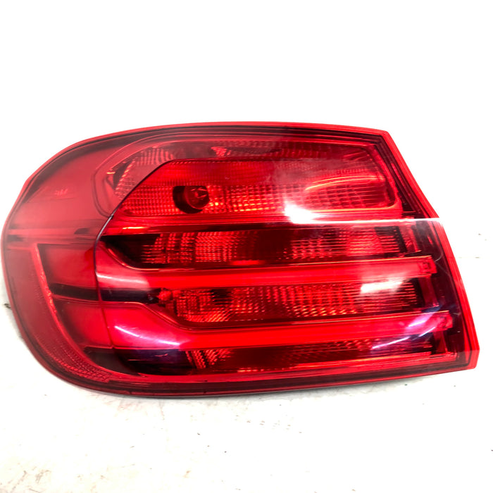 BMW F36 F33 F32 4 Series Pre-LCI Left/Driver Side Outer Tail Light 7296099