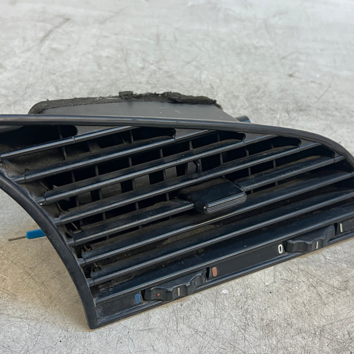 BMW E36 3 Series Center Dashboard HVAC Air Vent 8363533