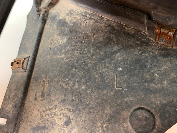 Bmw F10 F11 550xi 535xi Front Left Fender Liner Splash Shield 7186727 *Damaged*