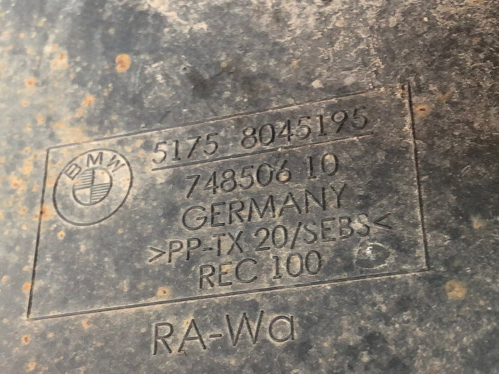 Bmw F10 F11 550xi 535xi Front Left Fender Liner Splash Shield 7186727 *Damaged*