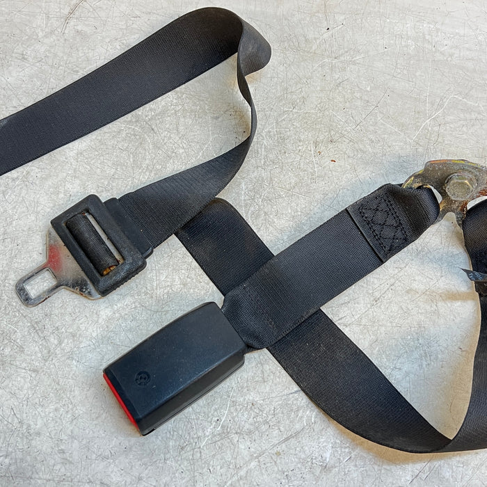 BMW E30 3 Series Sedan Rear Seat Belt Buckle & Seat Belt 1952838