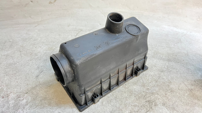 BMW E30 318i/318is M42 Intake Airbox Air Filter Housing Lower Half 1709739