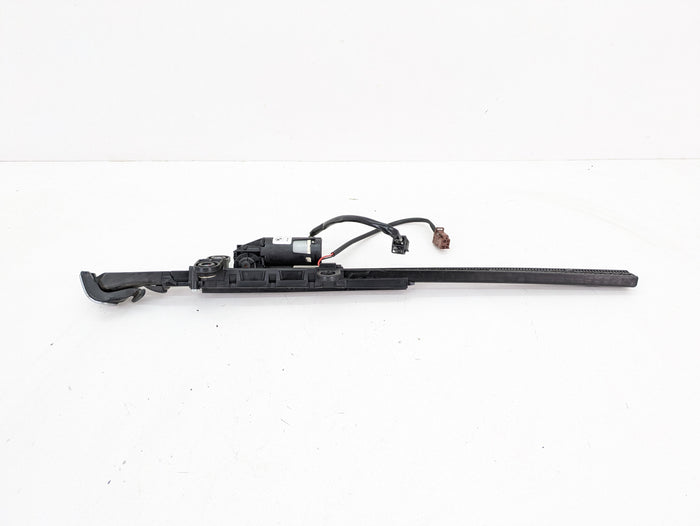 BMW E92 M3 Right/Passenger Side Front Seat Belt Handover Extender 9165380