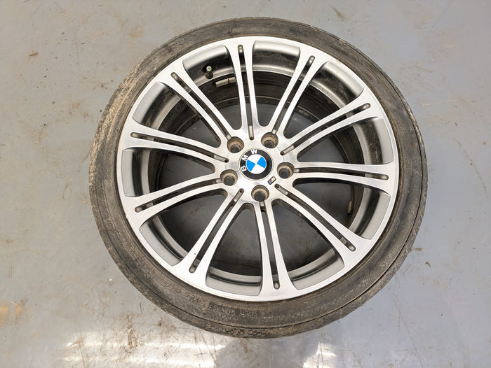 BMW E92 E93 E90 M3 Style 220M Wheel Set 2283556/2283555