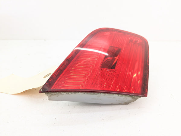 BMW E92 M3 328i 335i Pre-LCI Driver Side Inner Trunk Tail Light 7162299