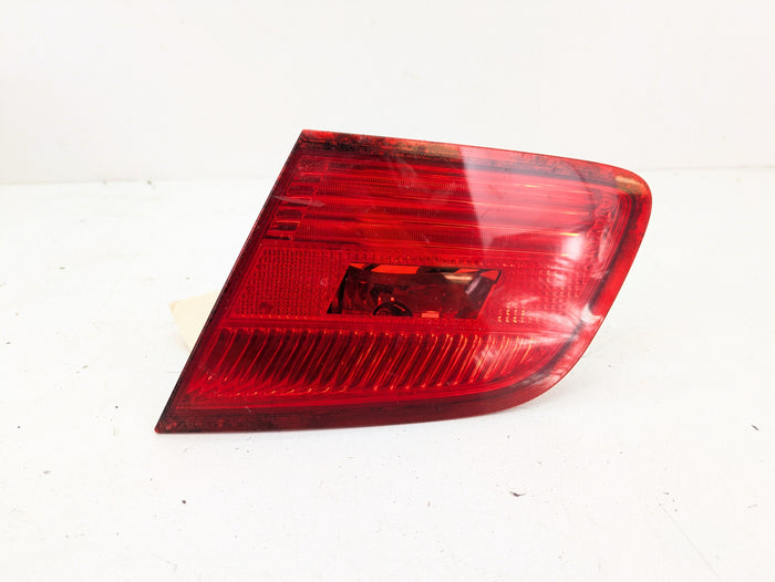 BMW E92 M3 328i 335i Pre-LCI Passenger Side Inner Trunk Tail Light 7162300